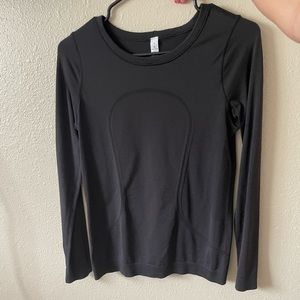 Lululemon black long sleeve